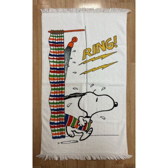 Pair Of Vintage Snoopy Bath towels Woodstock & Snoopy  38” X 23” EUC - Picture 2 of 3